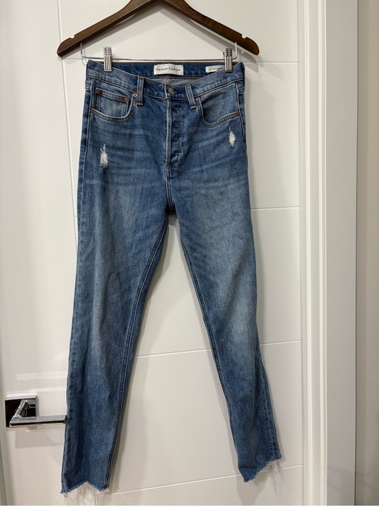 Denim Forum Denim - Denim Forum Light Blue Slim Straight Jeans with Frayed Hem